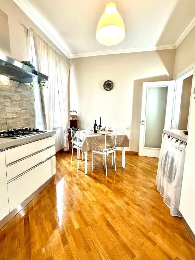 Appartement Lovely Free Parking Lucques
